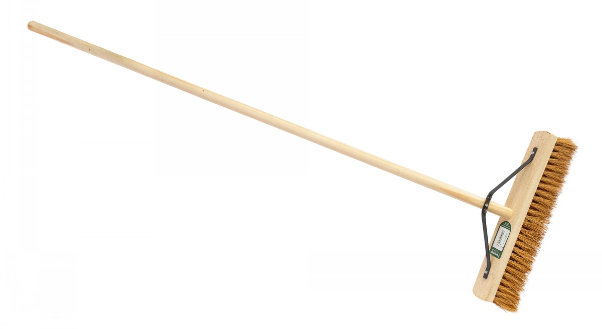 Coco Broom & Handle 18" Earnshaws Fencing Centres