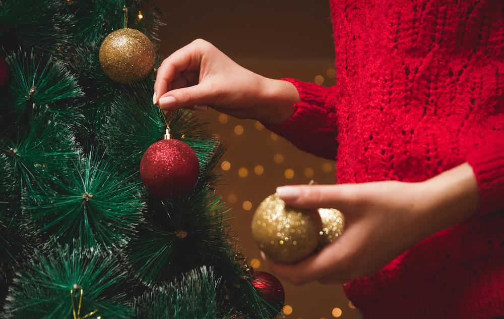when should i take my christmas decorations down when should i take my christmas decorations down