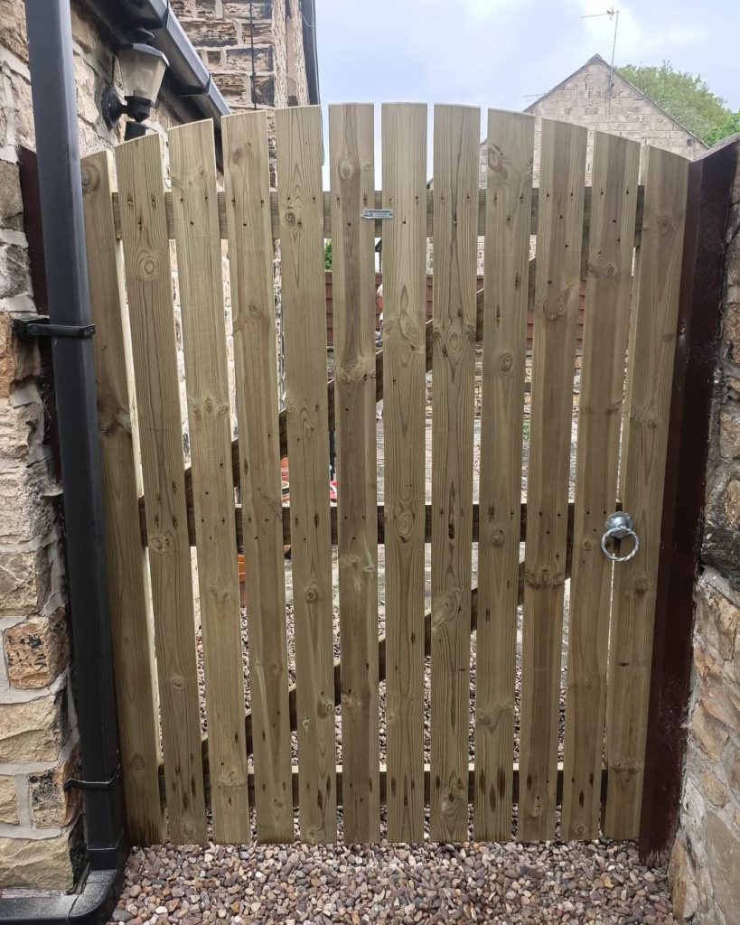 Earnshaws gate