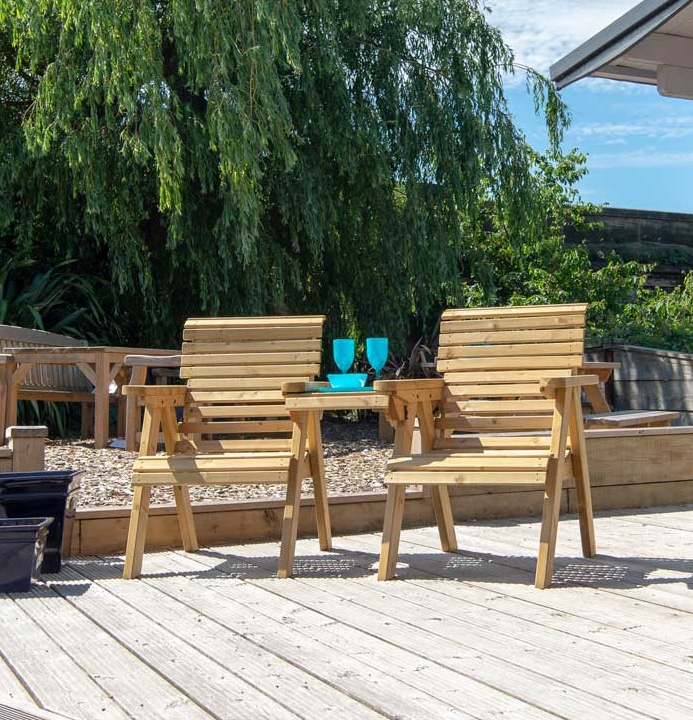 Earnshaws garden furniture