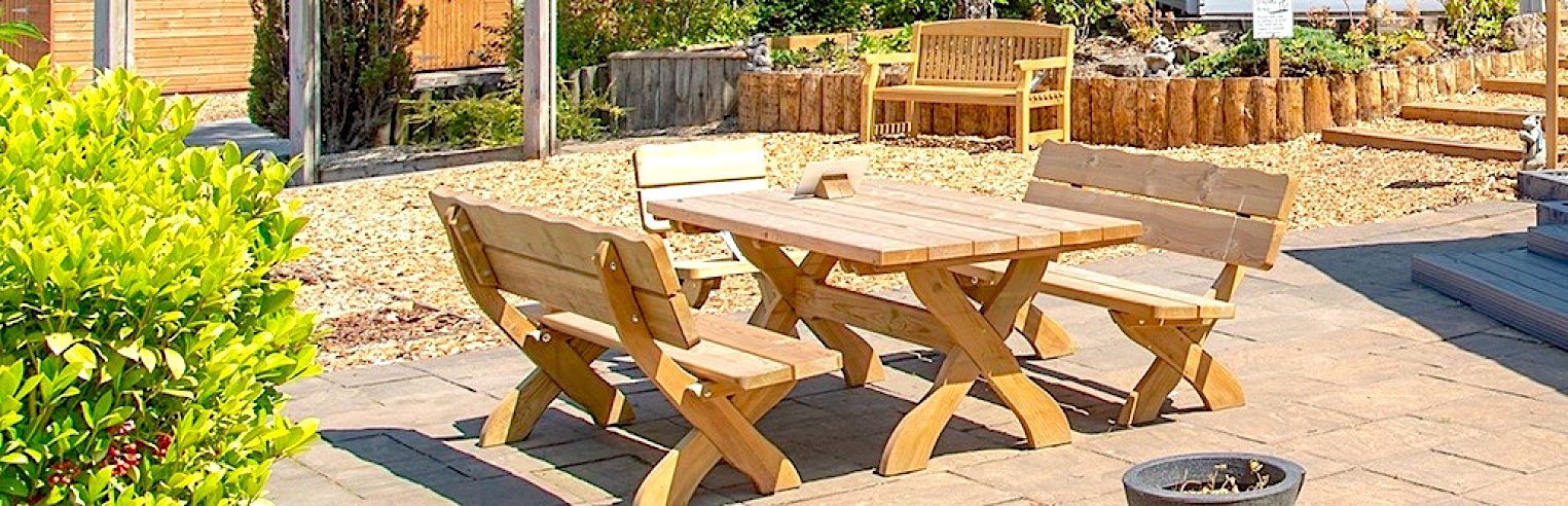 http://garden%20furniture