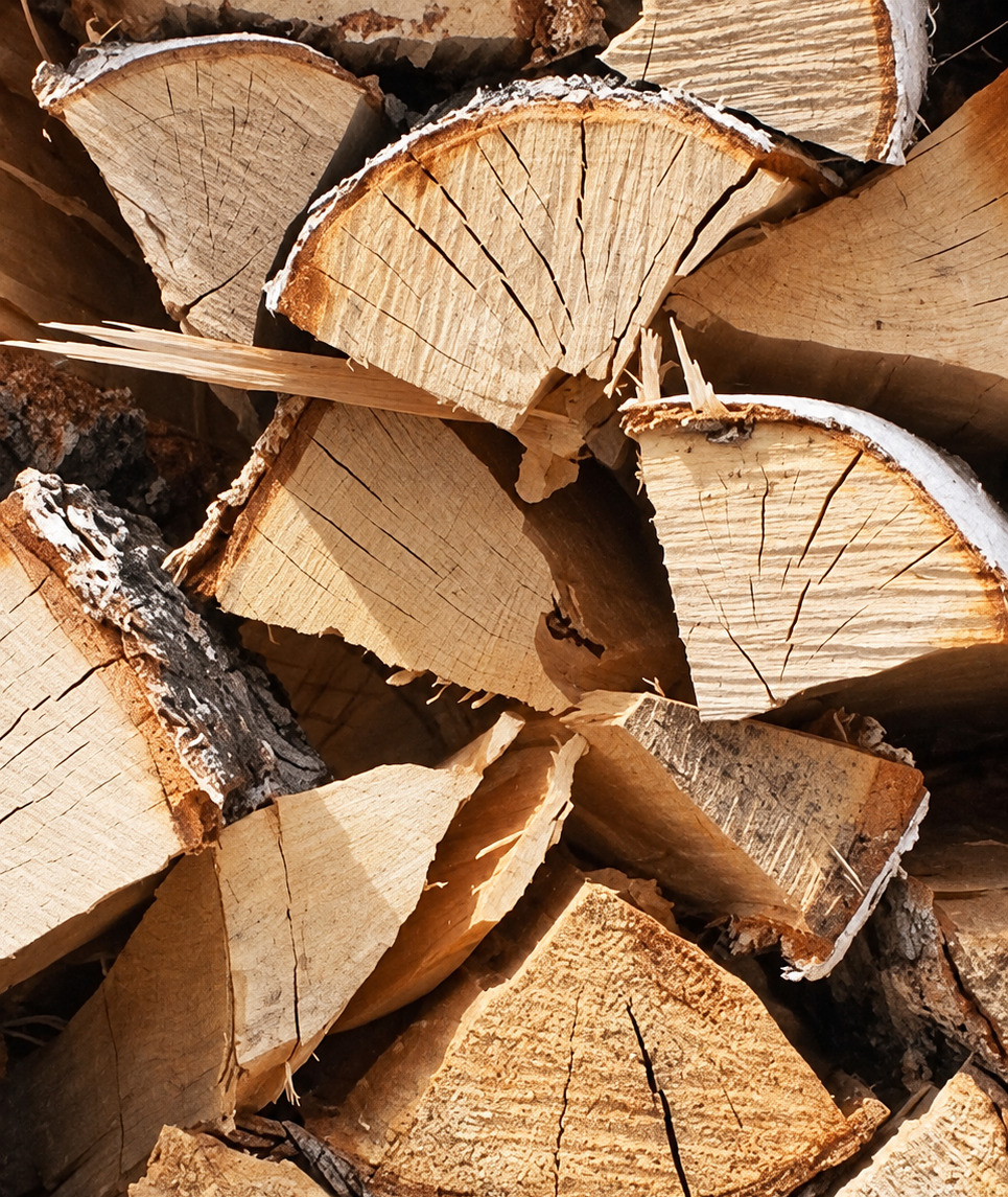 https://www.jobearnshaw.co.uk/wp-content/uploads/2026/10/Why-Kiln-Dried-Hardwood-Is-Our-Premium-Firewood.jpg